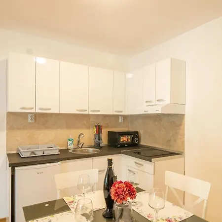 Lägenhet 7 & Free Parking Vrnjačka Banja