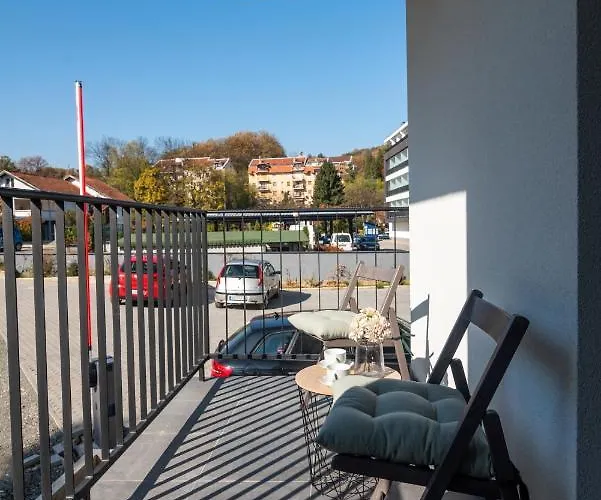 شقة 7 & Free Parking *